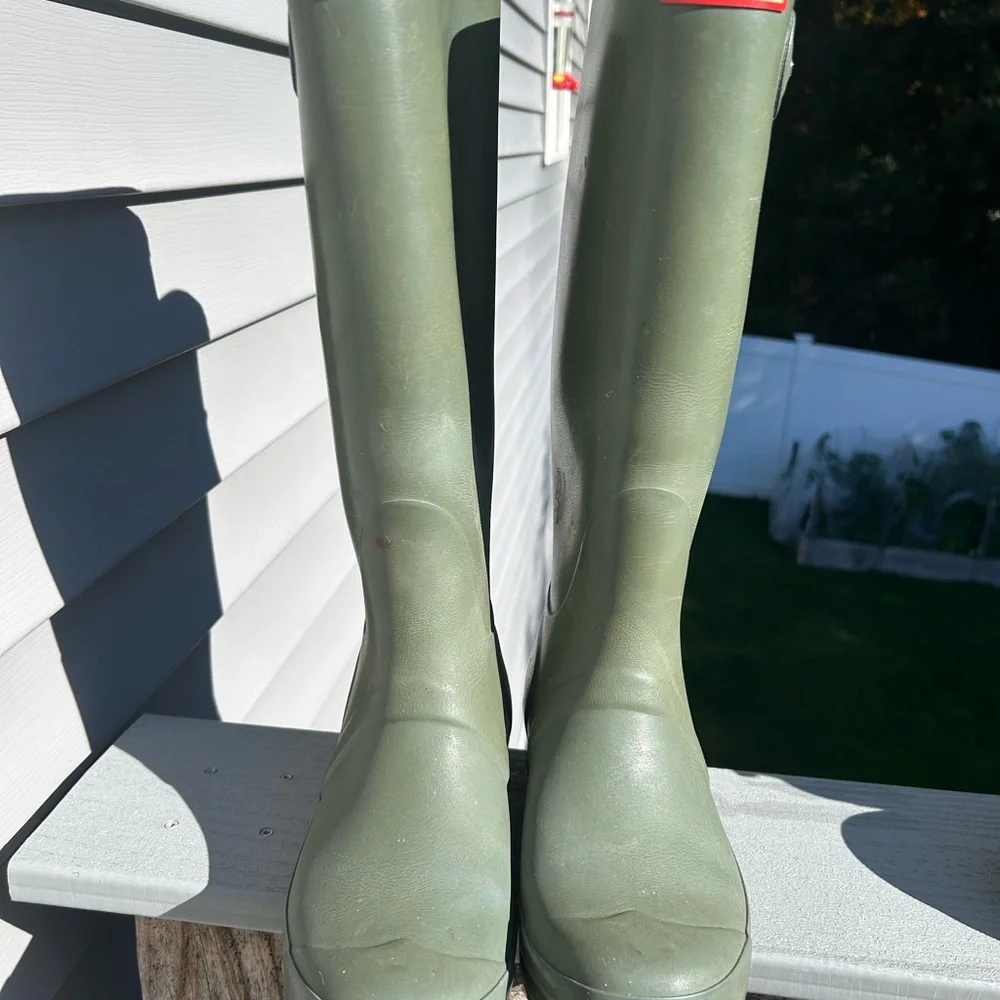 Hunter Green Women's Boots - Picture 2 of 5